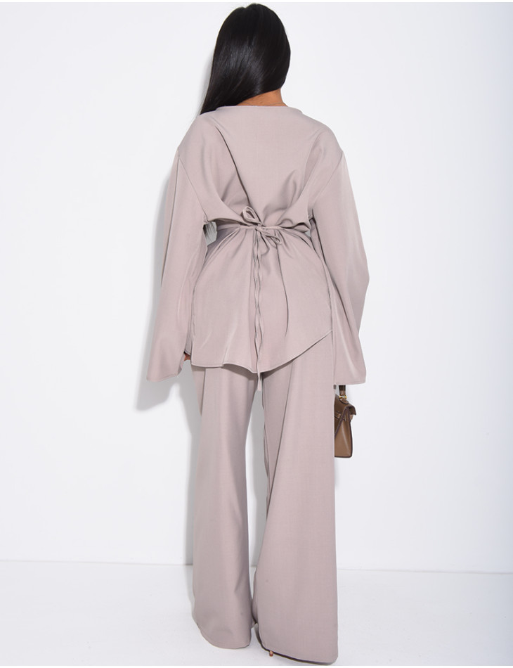 Ensemble pantalon large et blouse effet froncé à nouer
