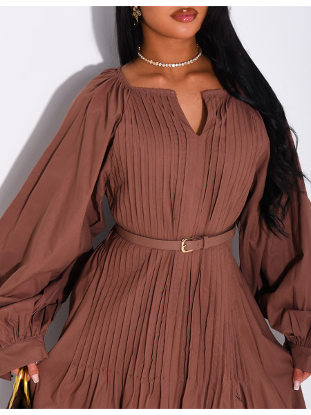 Robe longue en coton plissée à ceinturé