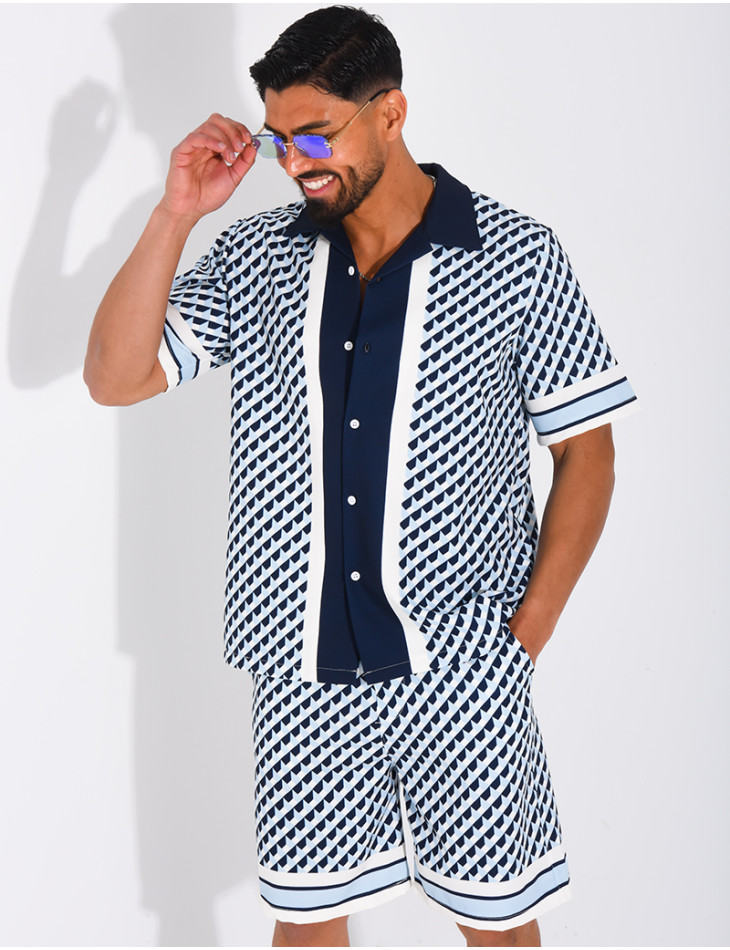 Ensemble short et chemise à motifs géométriques