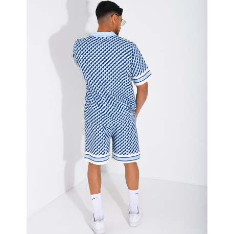 Ensemble short et chemise à motifs géométriques