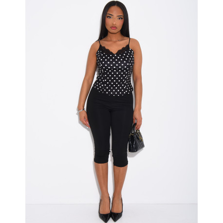 Débardeur moulant à pois et bordures en dentelle