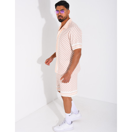 Ensemble short et chemise à motifs géométriques
