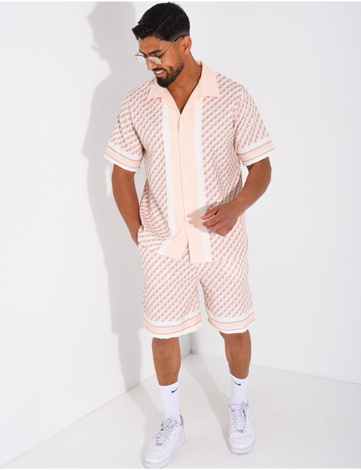 Ensemble short et chemise à motifs géométriques
