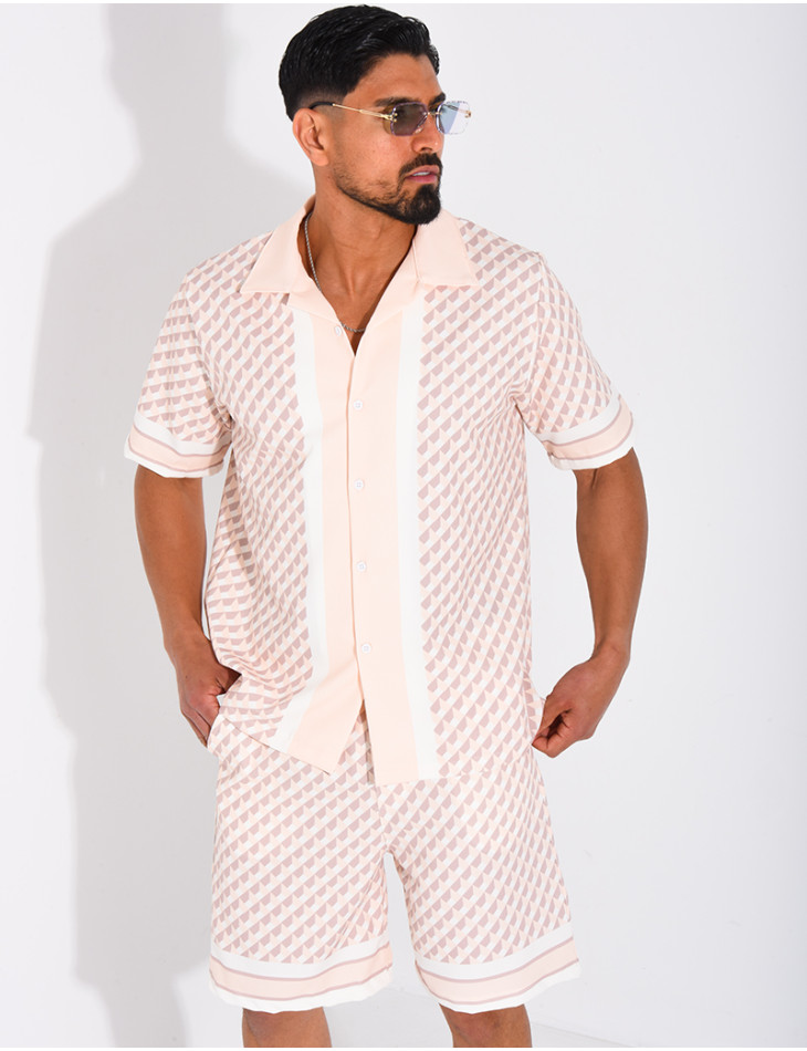 Ensemble short et chemise à motifs géométriques