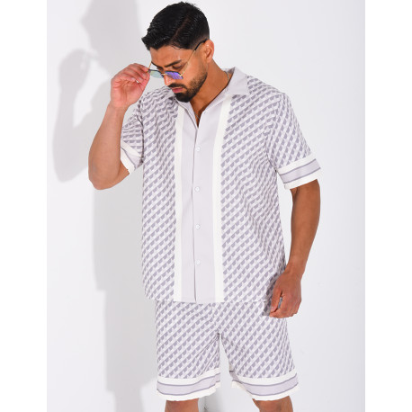 Ensemble short et chemise à motifs géométriques