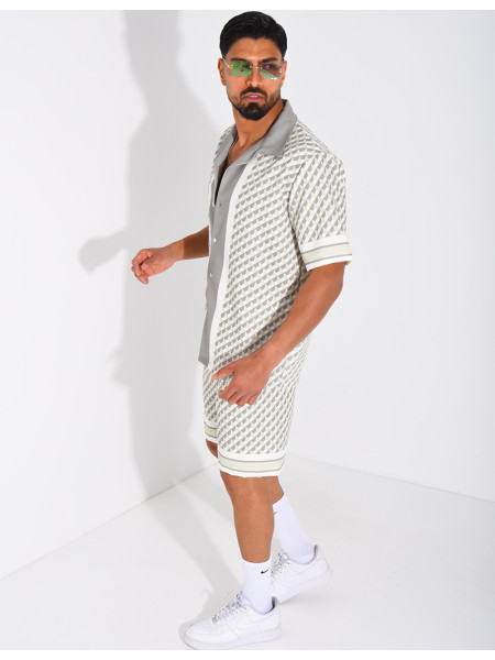 Ensemble short et chemise à motifs géométriques
