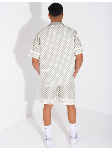 Ensemble short et chemise à motifs géométriques