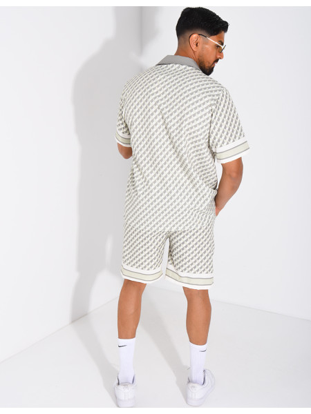 Ensemble short et chemise à motifs géométriques