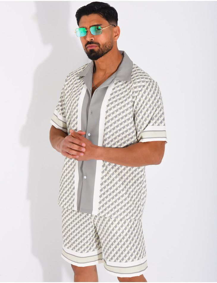 Ensemble short et chemise à motifs géométriques