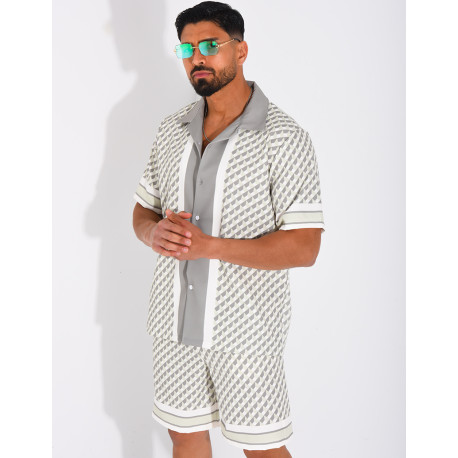 Ensemble short et chemise à motifs géométriques