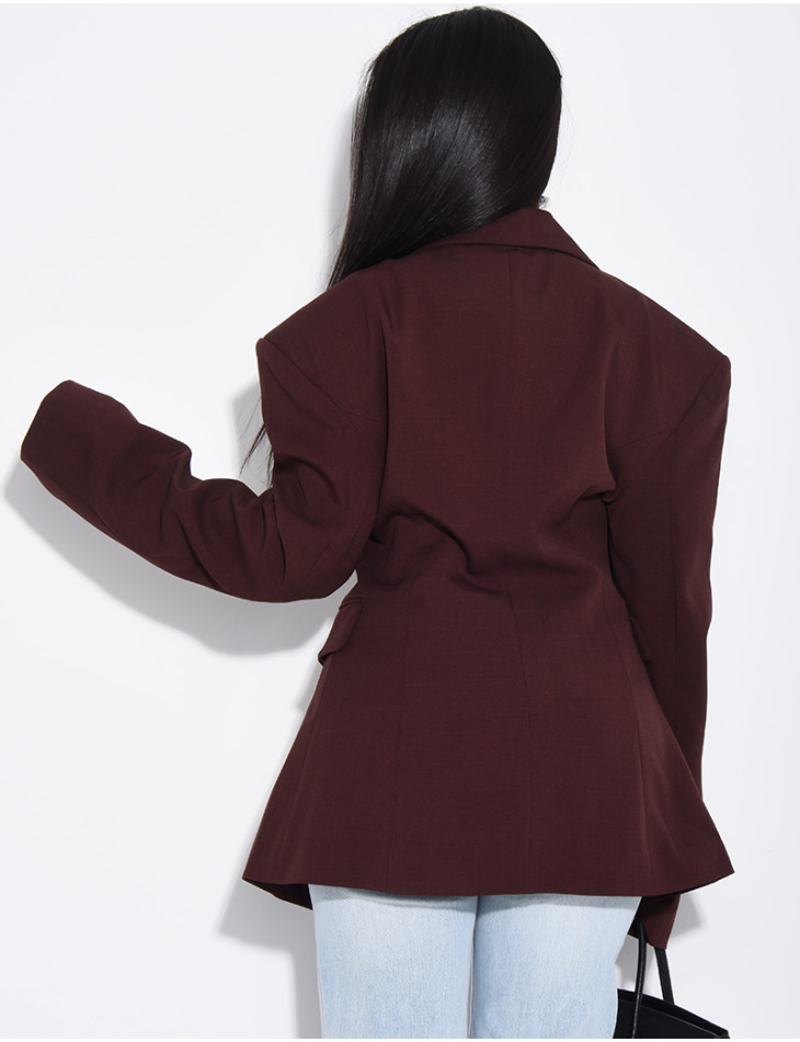 Veste de blazer épaules structurées et cintrée à la taille