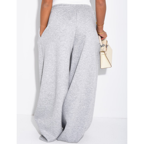 Weit geschnittene Jogginghose mit Bundfalten