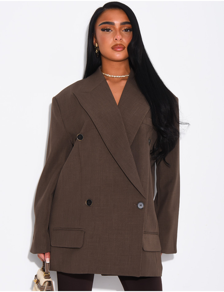 Oversized blazer with structured shoulders