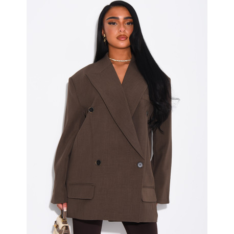 Oversized blazer with structured shoulders