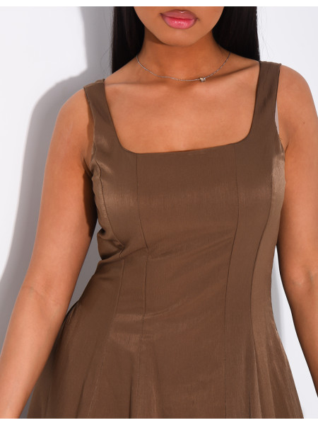 Robe longue en satin mat évasée