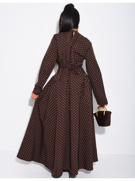 Langes, an den Hüften ausgestelltes Kleid mit Punkten (wird am Rücken gebunden)