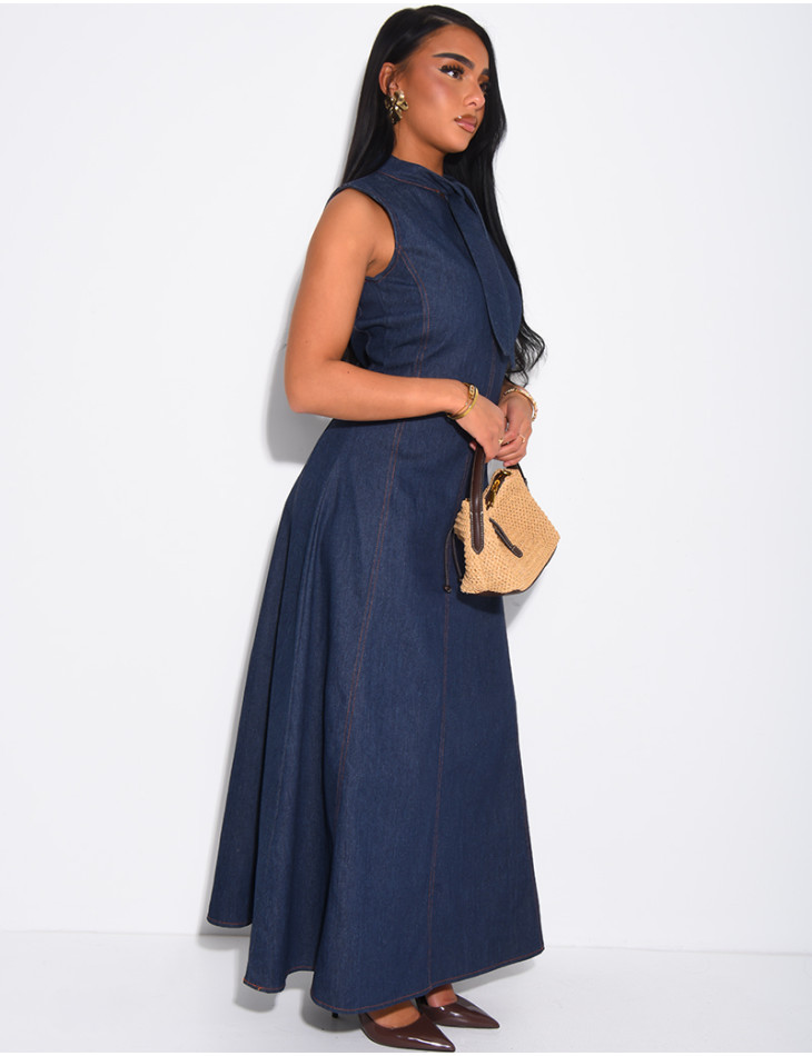 Robe longue sans manche évasée à nouer au col