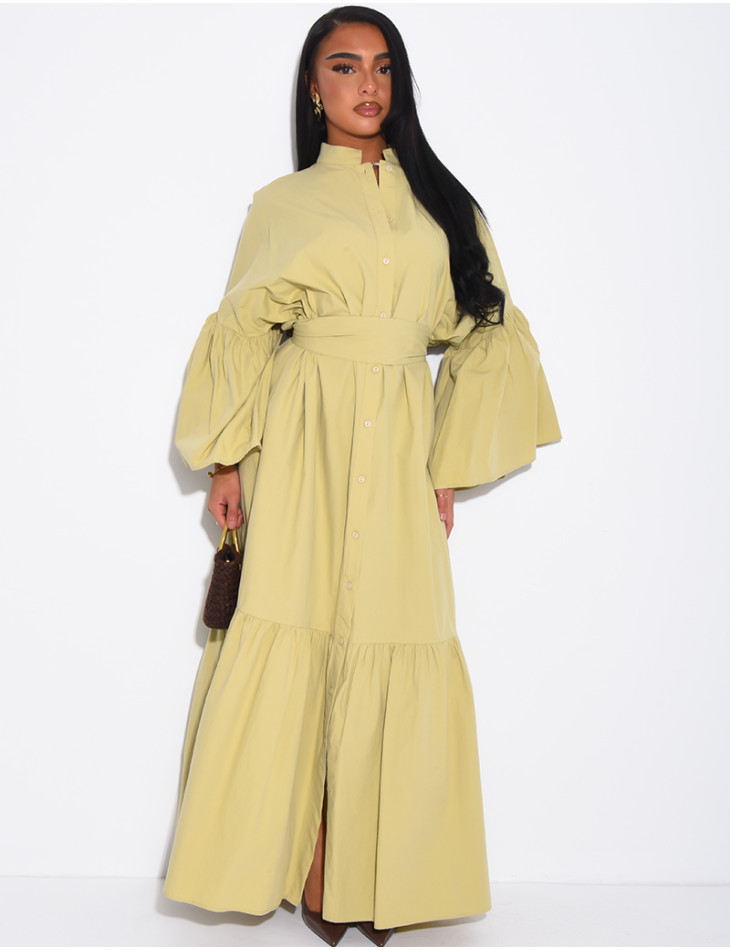 Langes, weit geschnittenes Baumwollkleid zum Binden in der Taille