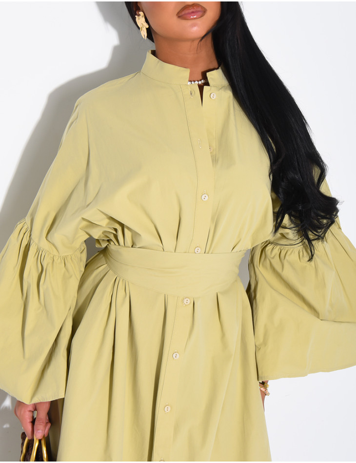 Langes, weit geschnittenes Baumwollkleid zum Binden in der Taille