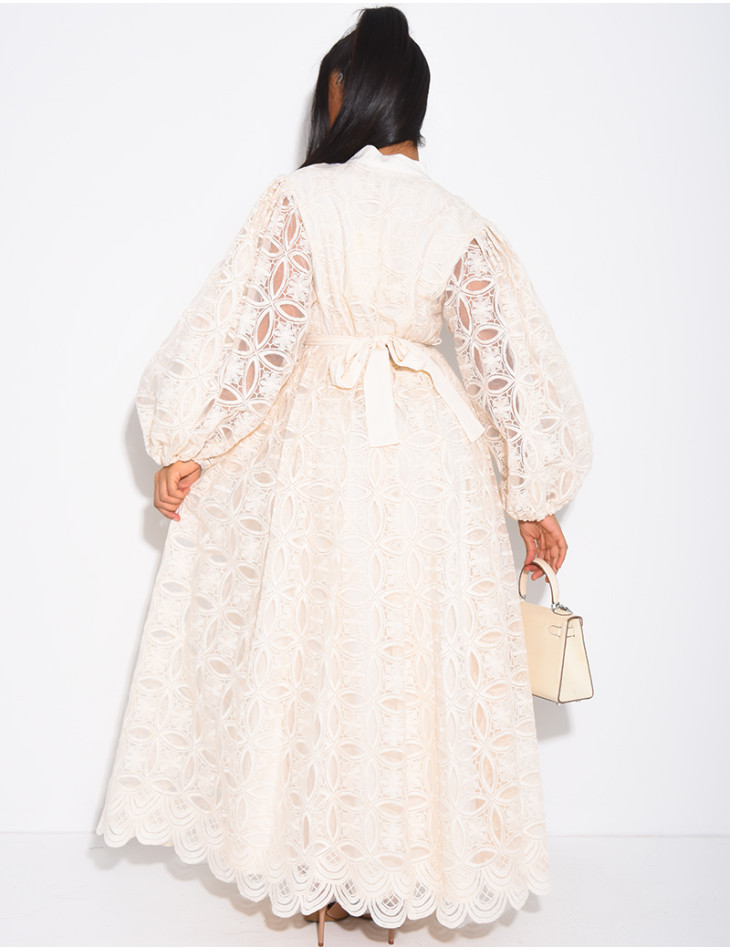 Robe longue à boutons perles et ceinture