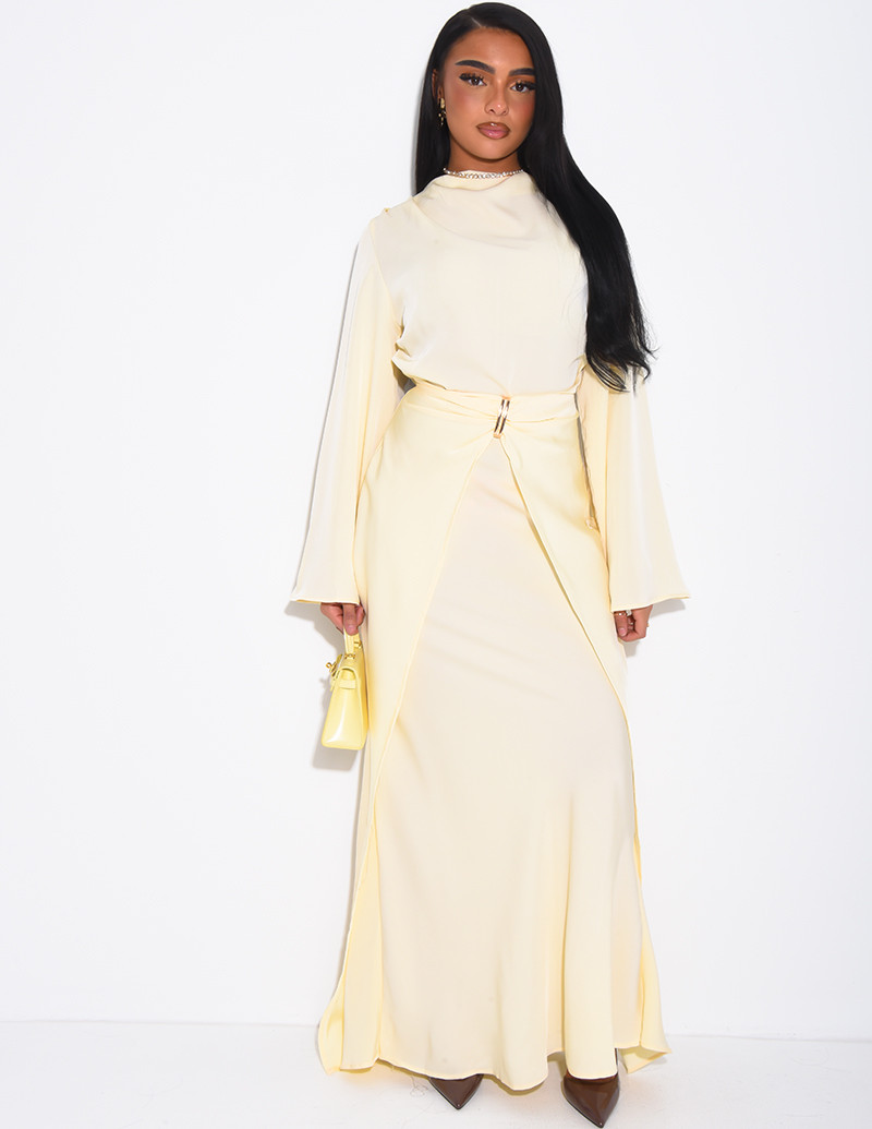 Langes Satin-Kleid im...