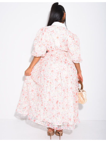 Langes Kleid aus bedruckter Spitze mit Knöpfen und passendem Gürtel