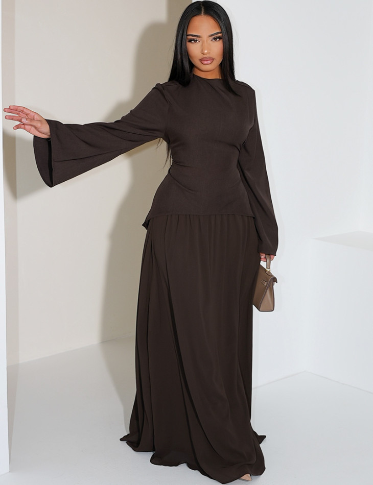 2-teiliges Set aus taillierter Bluse und plissiertem Rock aus Voile