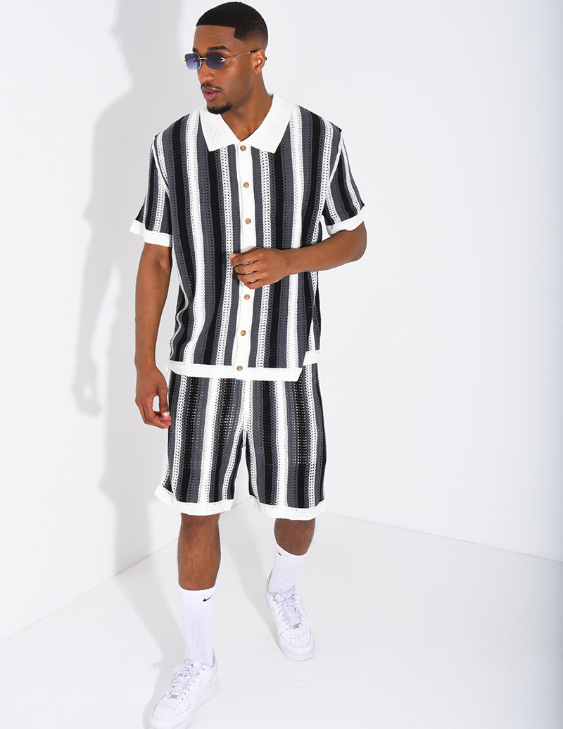 A set comprising openwork...