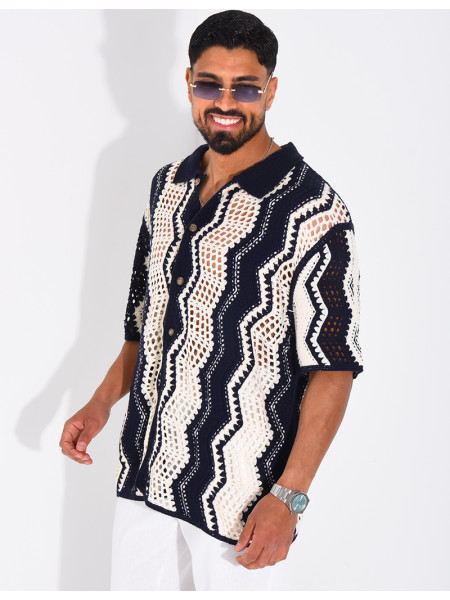 Short-sleeved openwork shirt with a pattern