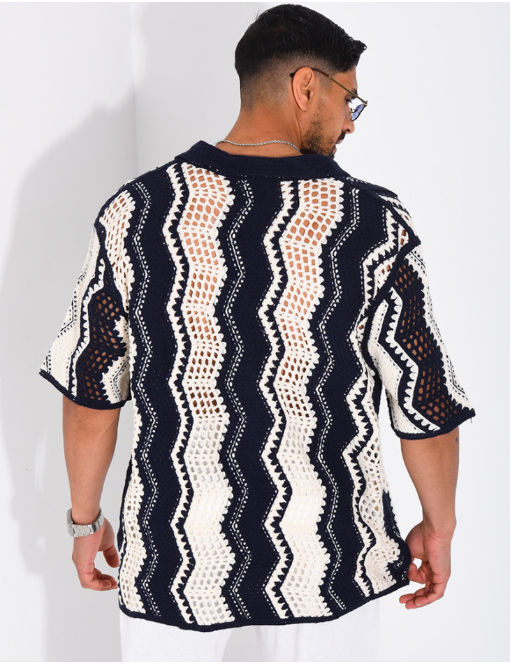 Short-sleeved openwork shirt with a pattern