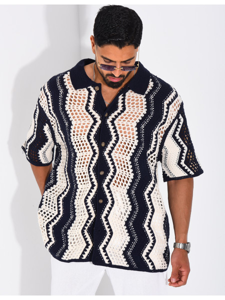 Short-sleeved openwork shirt with a pattern