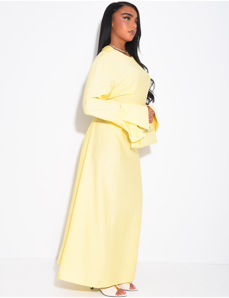 Robe longue à fausse poche cintrée dans le dos