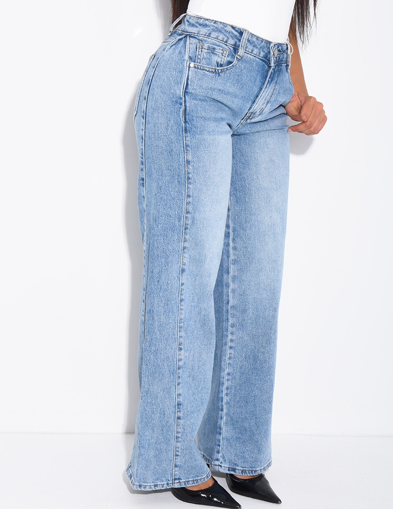 Jeans mit Abwaschung und...