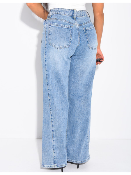 Jeans mit Abwaschung und Bundfalten