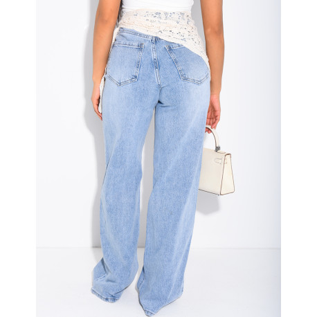 High-waisted, straight-leg faded jeans with a lace tie at the waist