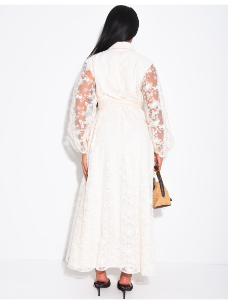 Robe longue brodée à manches bouffantes et ceinture assortie