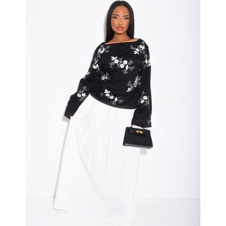 Embroidered blouse with a tie at the back