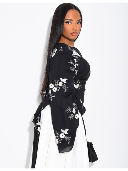 Embroidered blouse with a tie at the back