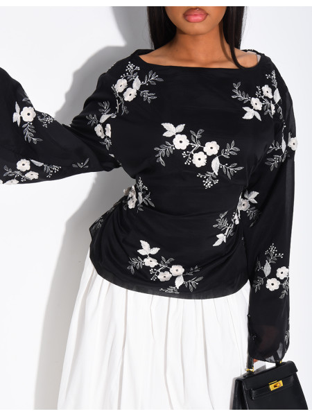 Embroidered blouse with a tie at the back