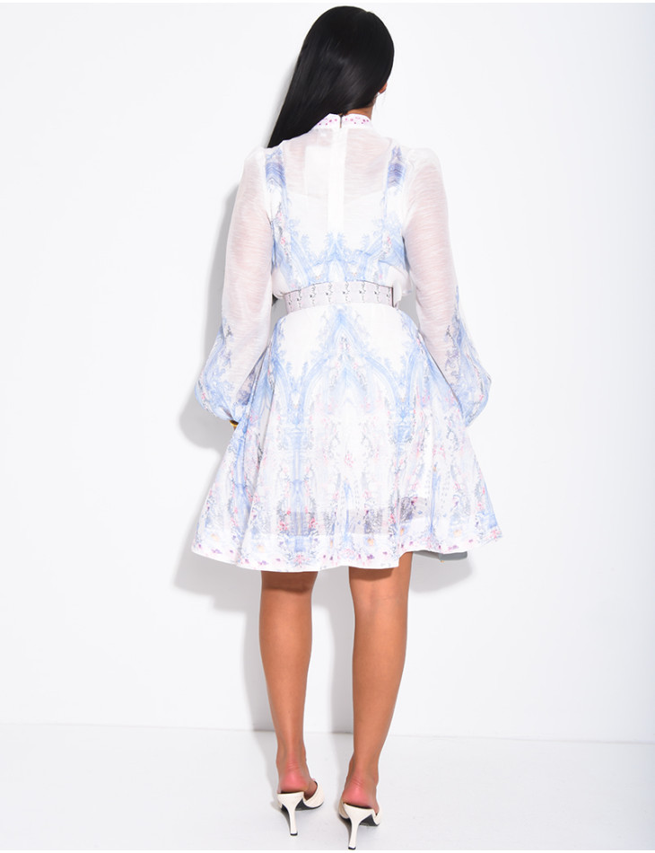 Short printed dress with a waist belt