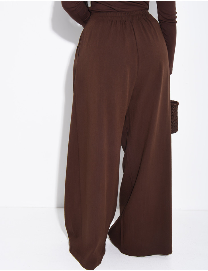 Pantalon effet lin droit froncé à la taille