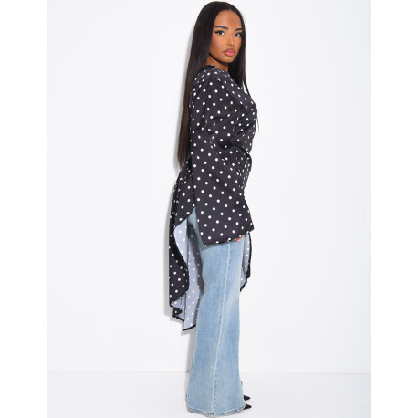 Top long et asymétrique en satin à pois