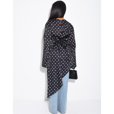 Top long et asymétrique en satin à pois