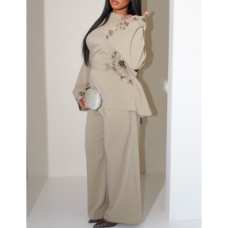 Set aus Hose und Oberteil in Leinenoptik mit Stickereien