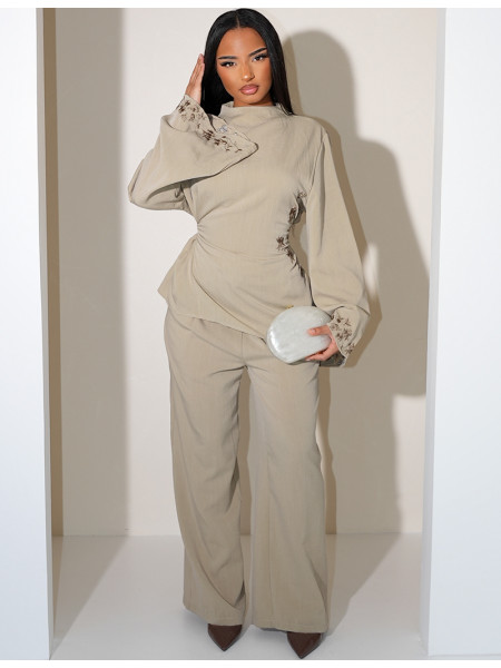 Set aus Hose und Oberteil in Leinenoptik mit Stickereien