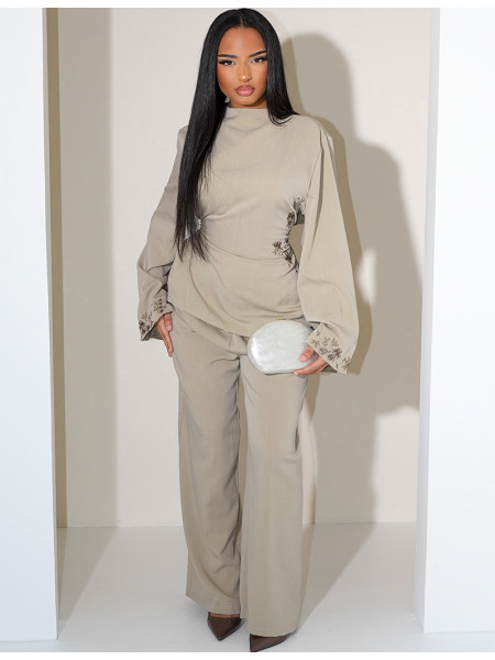 Set aus Hose und Oberteil in Leinenoptik mit Stickereien