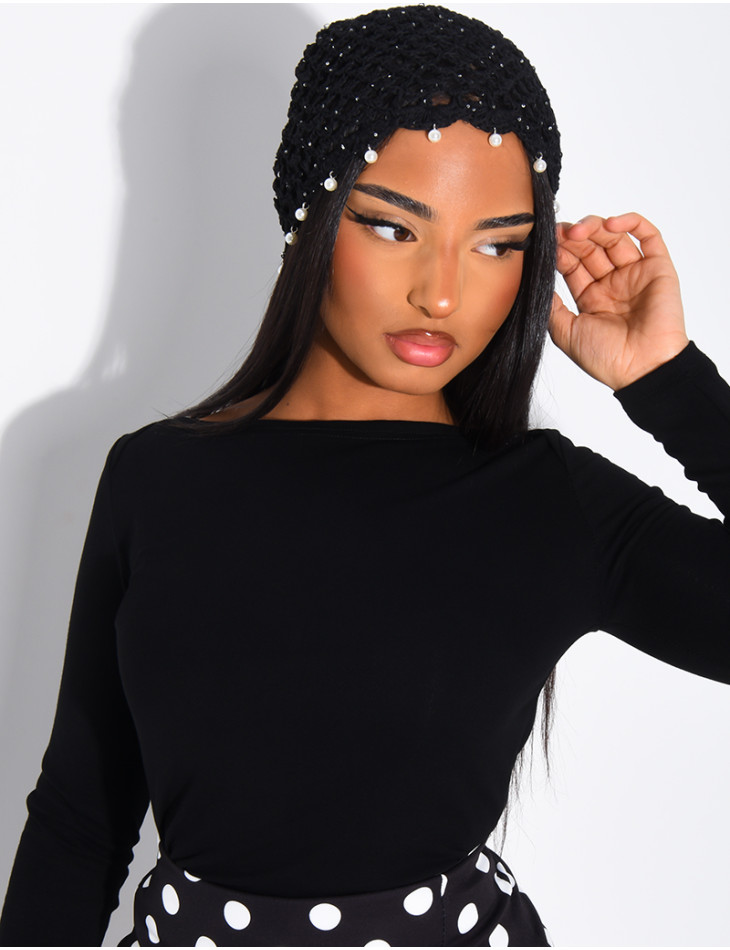 Crocheted beanie with beads