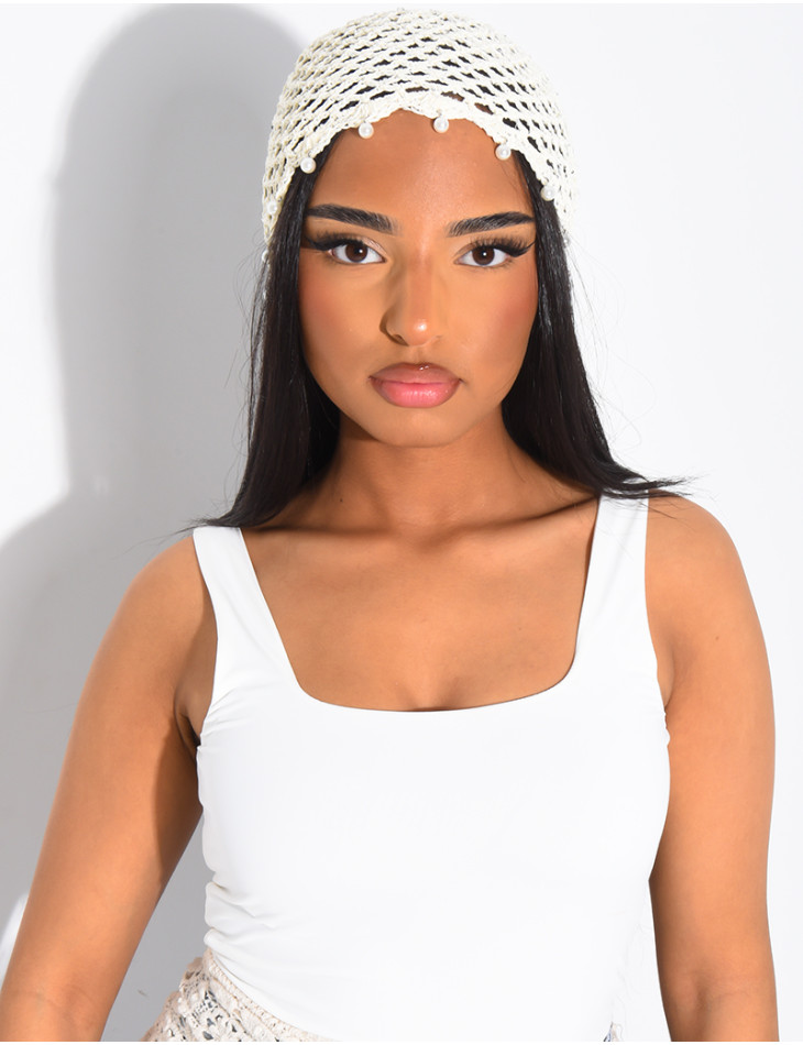 Gehäkelte Mütze mit Perlen