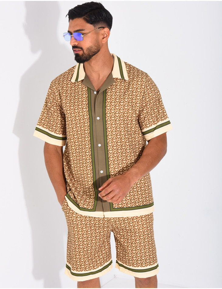 Ensemble short et chemise à motifs géométriques