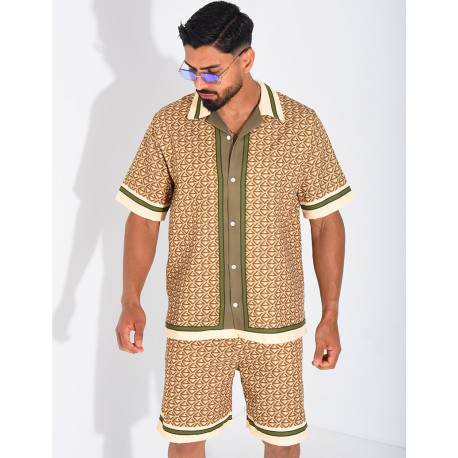 Ensemble short et chemise à motifs géométriques